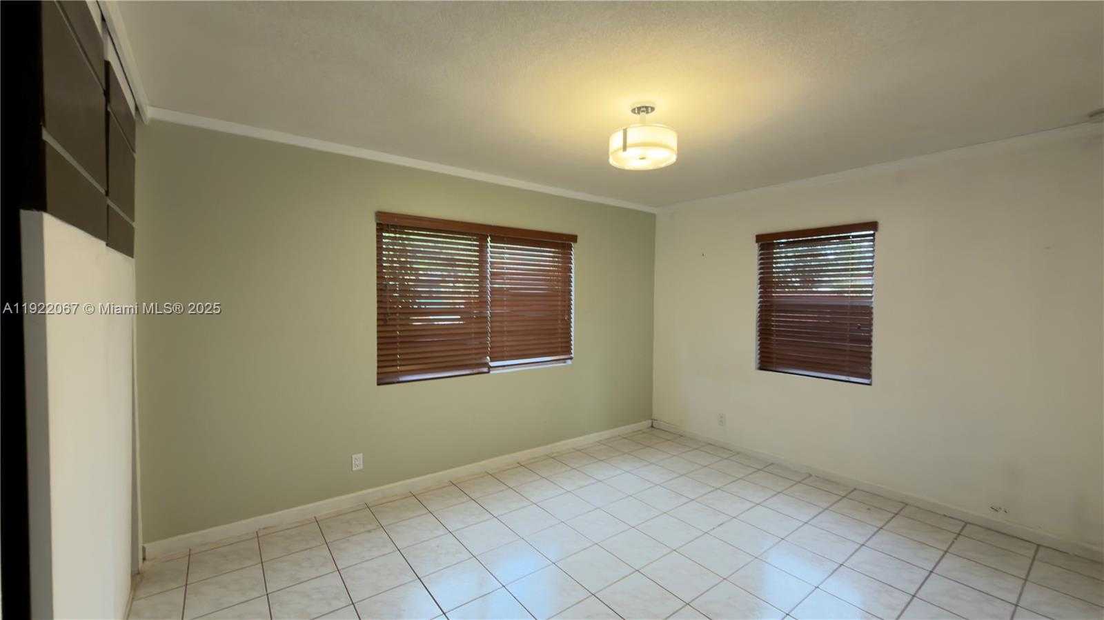 Small Image of 37 SOUTH WEST 11TH ST, Dania Beach Number 14