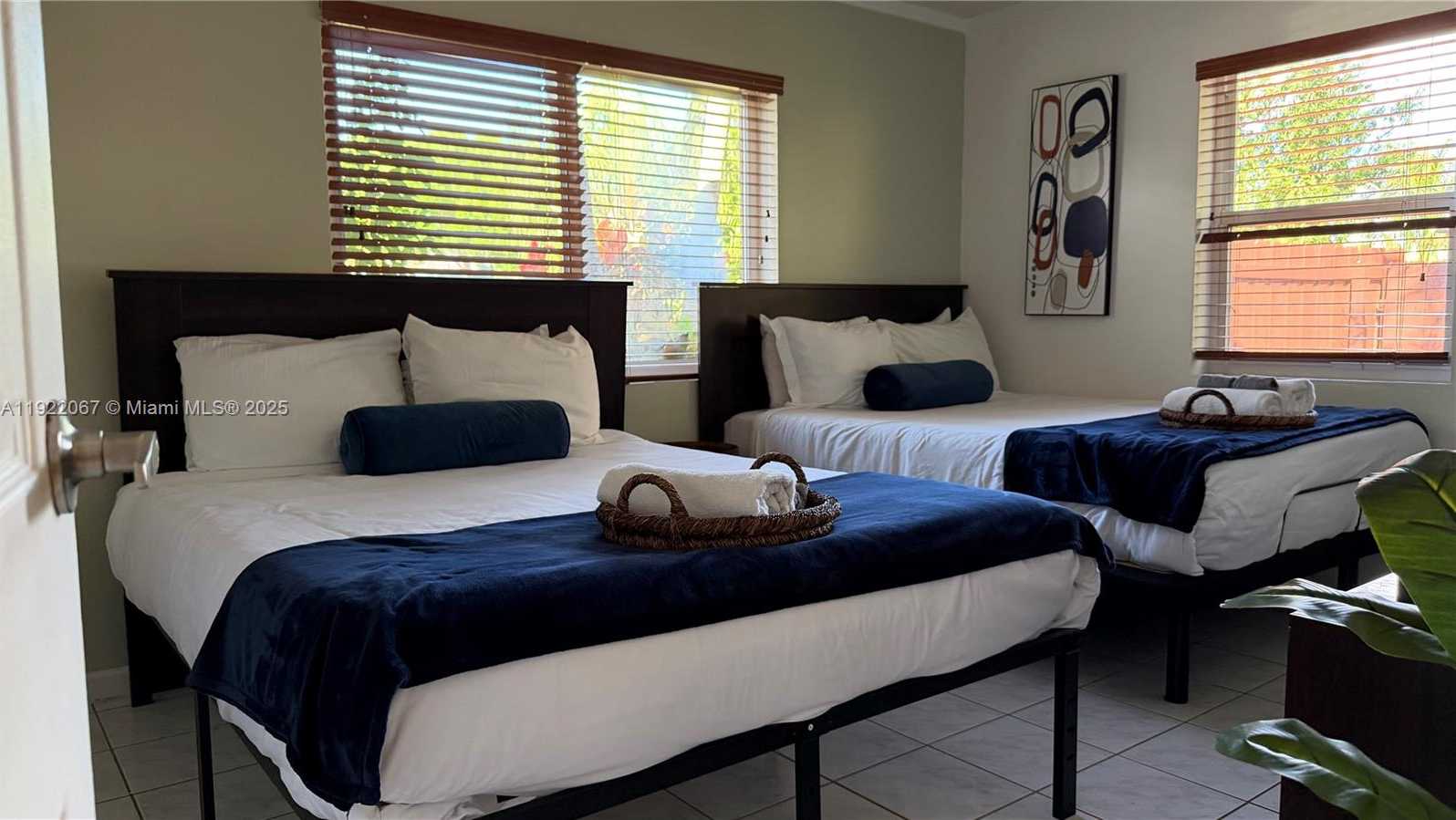 Small Image of 37 SOUTH WEST 11TH ST, Dania Beach Number 7