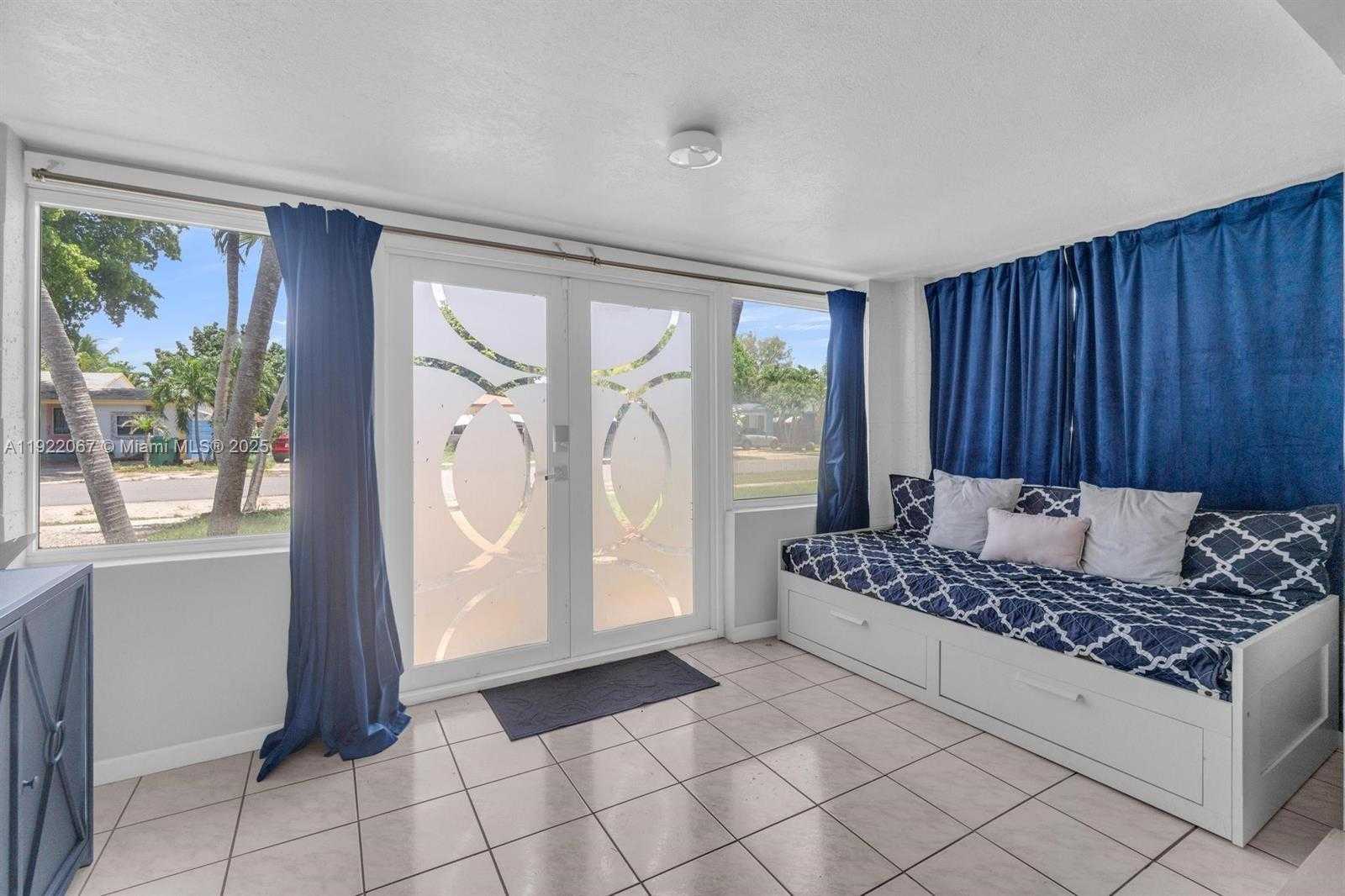 Small Image of 37 SOUTH WEST 11TH ST, Dania Beach Number 8