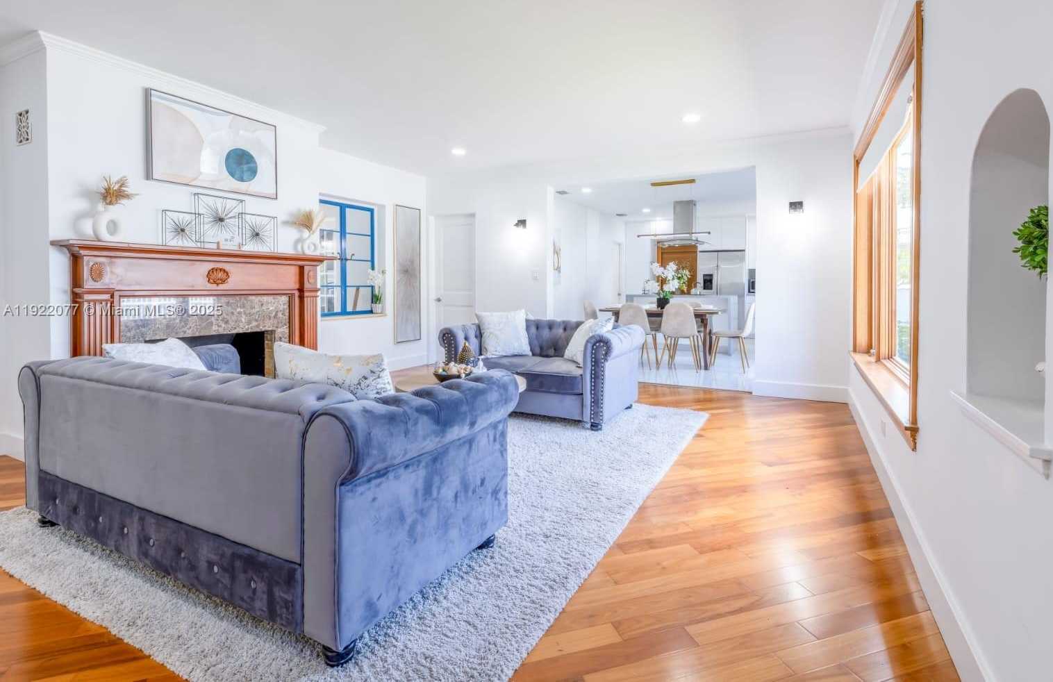 Small Image of 1230 SOUTH WEST 22ND TER, Miami Number 15