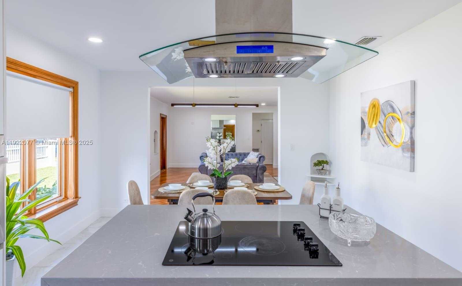 Small Image of 1230 SOUTH WEST 22ND TER, Miami Number 17