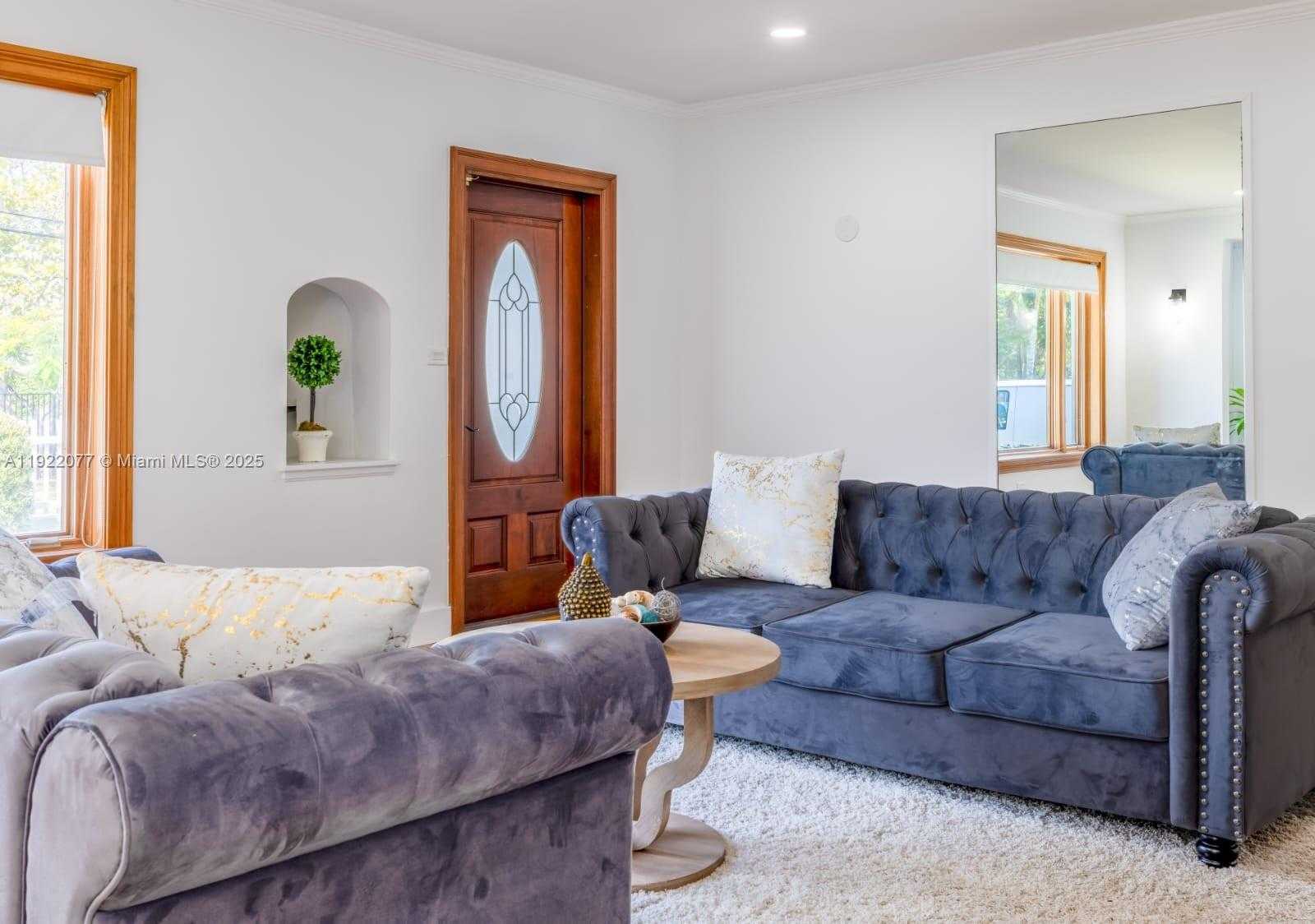 Small Image of 1230 SOUTH WEST 22ND TER, Miami Number 21