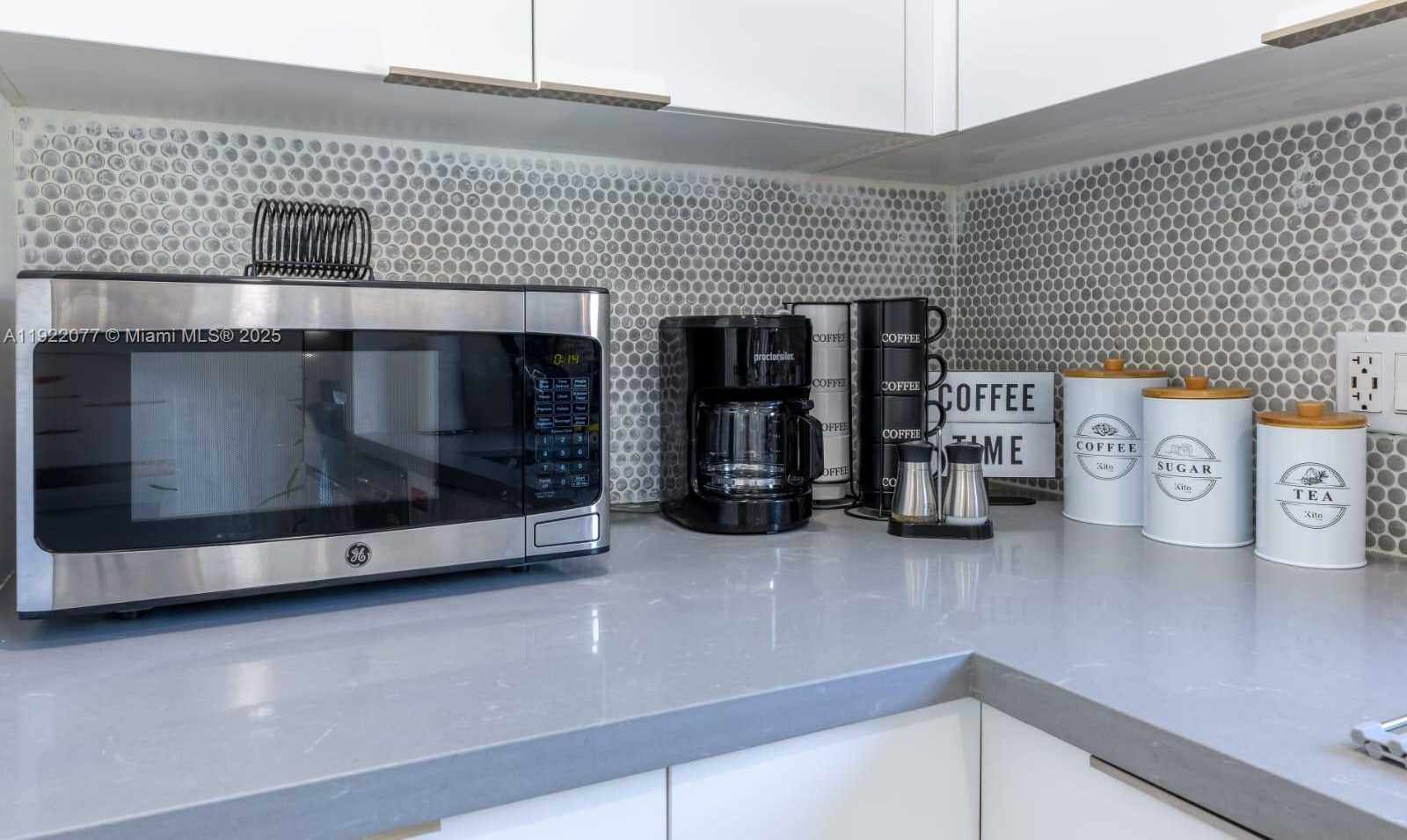 Small Image of 1230 SOUTH WEST 22ND TER, Miami Number 24