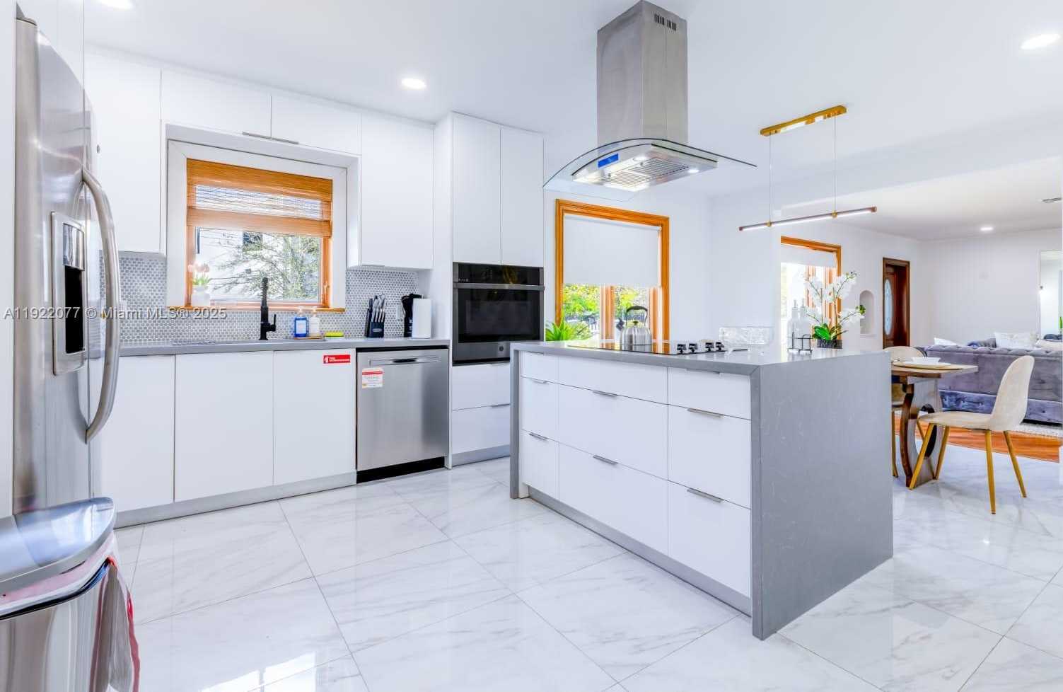 Small Image of 1230 SOUTH WEST 22ND TER, Miami Number 3