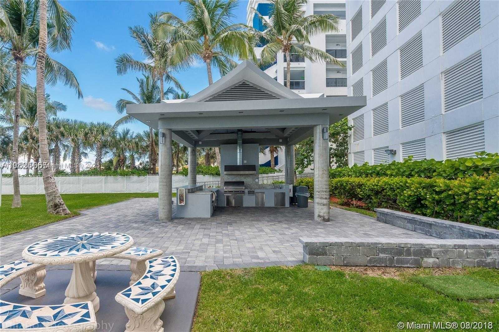 Small Image of 6301 COLLINS AVE #807, Miami Beach Number 11