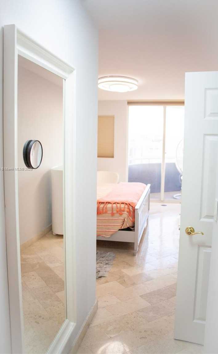 Small Image of 6301 COLLINS AVE #807, Miami Beach Number 26