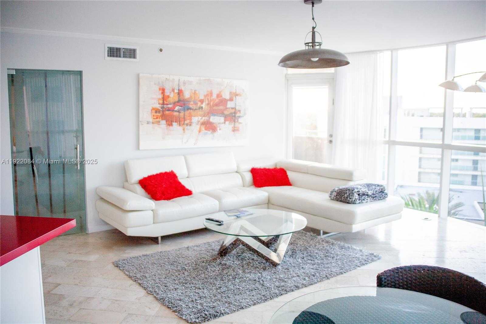 Small Image of 6301 COLLINS AVE #807, Miami Beach Number 39