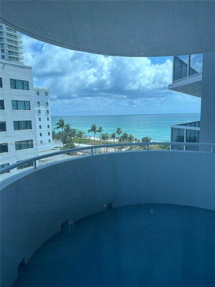 Small Image of 6301 COLLINS AVE #807, Miami Beach Number 42