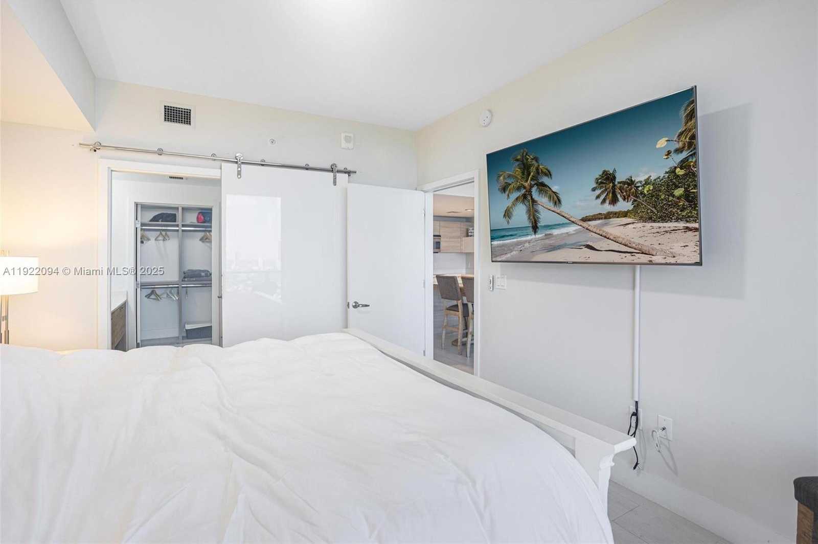 Small Image of 16385 BISCAYNE BLVD #3016, North Miami Beach Number 17