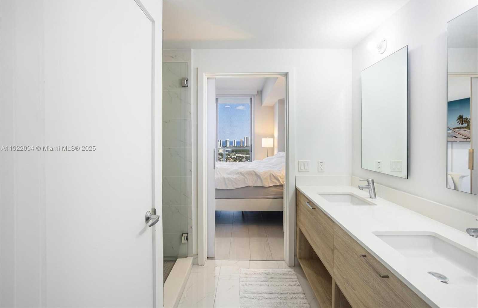 Small Image of 16385 BISCAYNE BLVD #3016, North Miami Beach Number 21