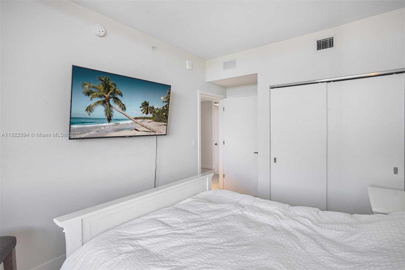 Small Image of 16385 BISCAYNE BLVD #3016, North Miami Beach Number 27