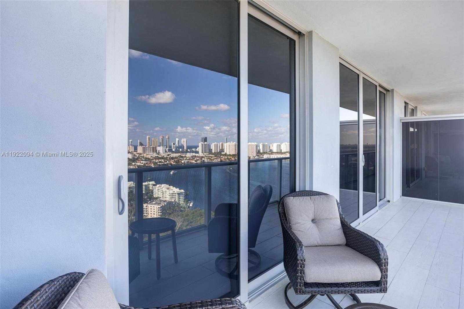 Small Image of 16385 BISCAYNE BLVD #3016, North Miami Beach Number 6