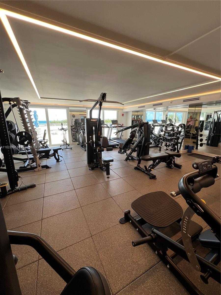 Small Image of 345 OCEAN DR #523, Miami Beach Number 34