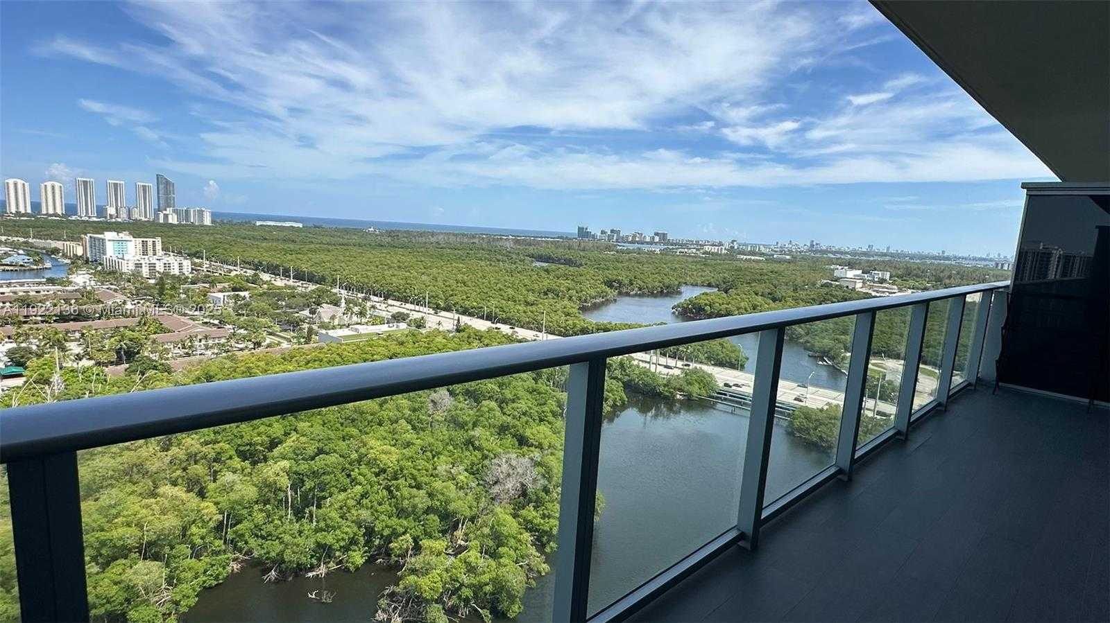 Small Image of 16385 BISCAYNE BLVD #2418, North Miami Beach Number 5