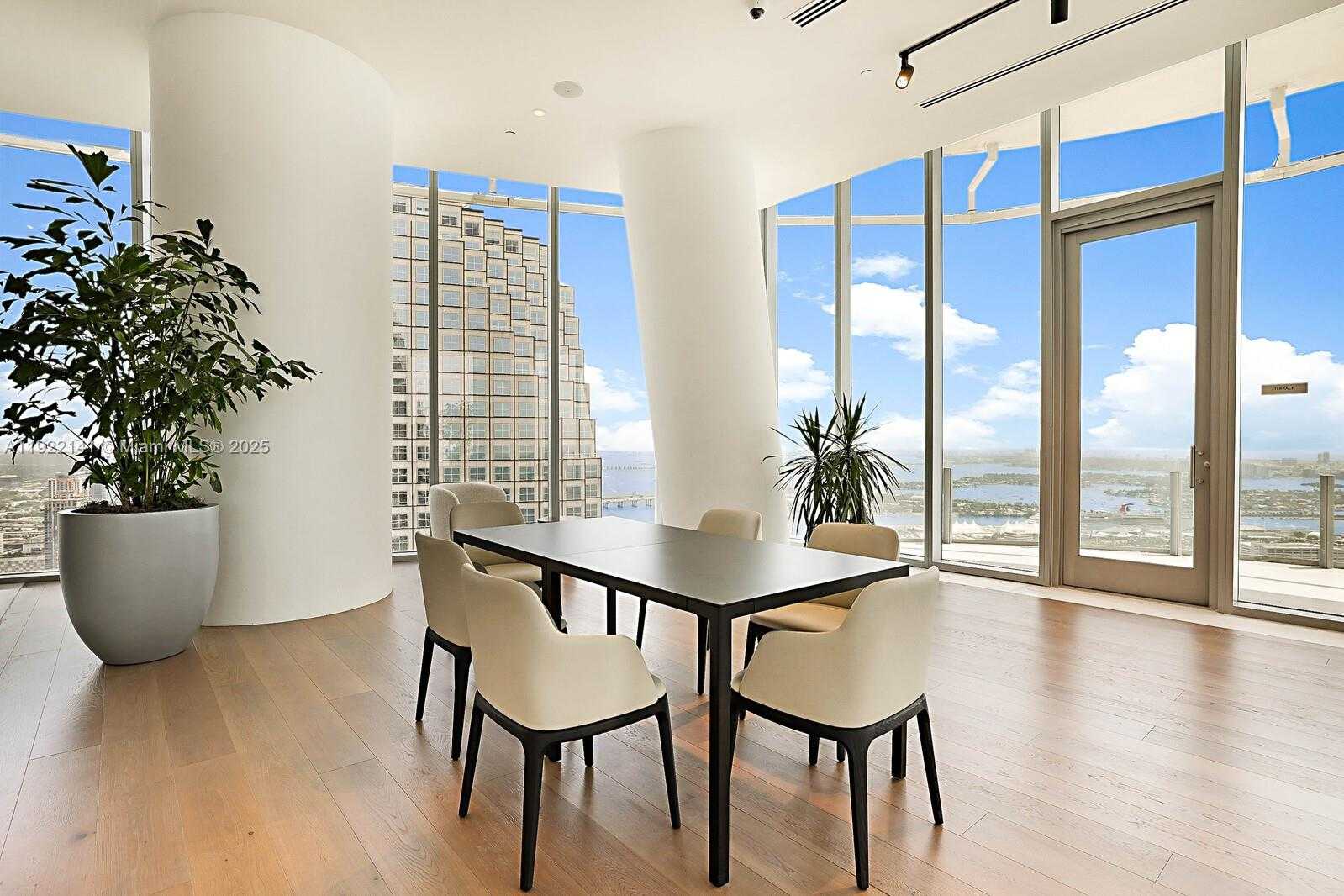 Small Image of 300 SOUTH BISCAYNE BOULEVARD WAY #1907W, Miami Number 13