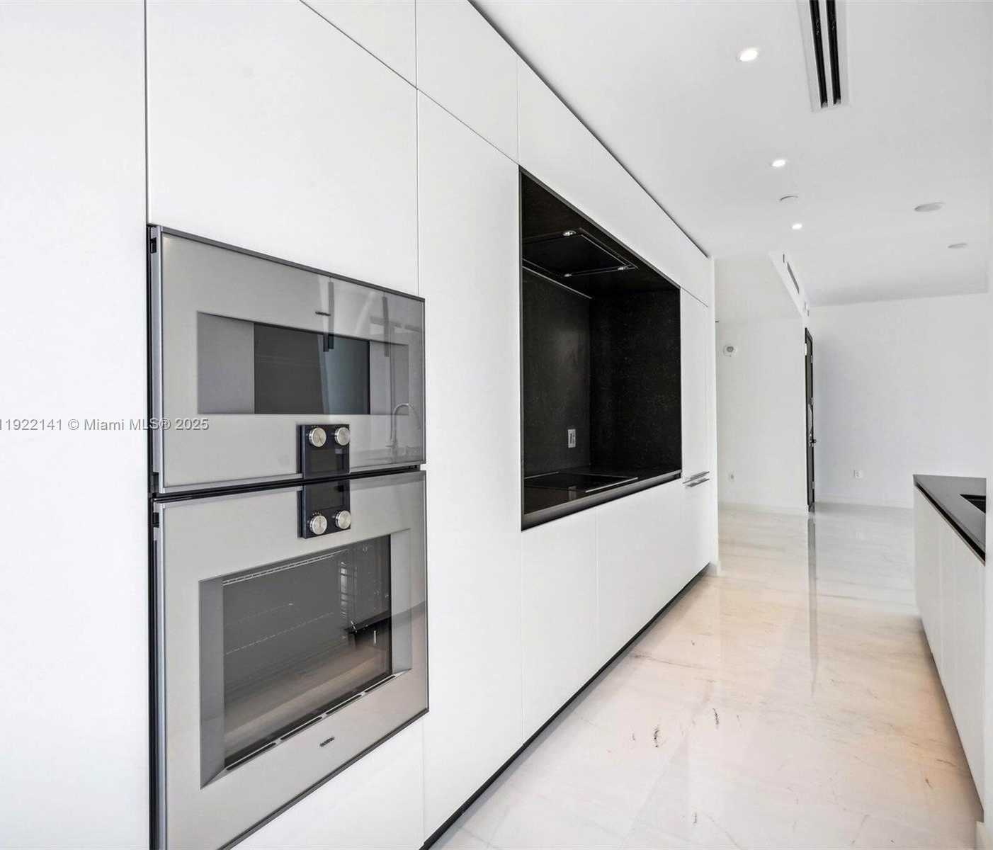 Small Image of 300 SOUTH BISCAYNE BOULEVARD WAY #1907W, Miami Number 18