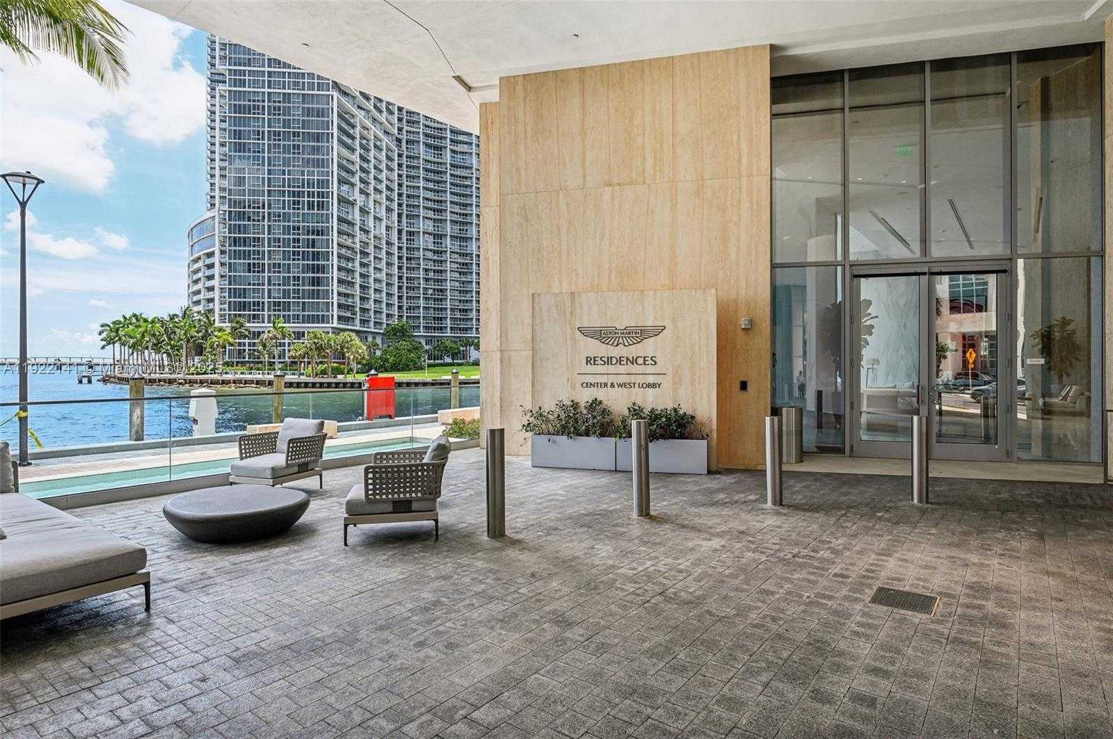 Small Image of 300 SOUTH BISCAYNE BOULEVARD WAY #1907W, Miami Number 4