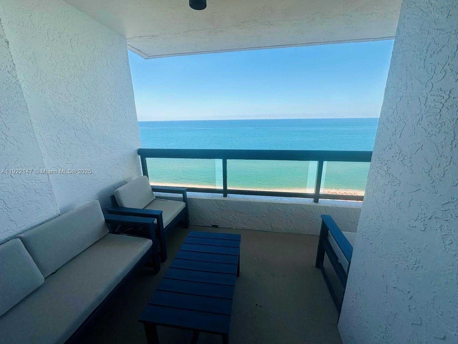 Small Image of 2555 COLLINS AVE #2411, Miami Beach Number 11