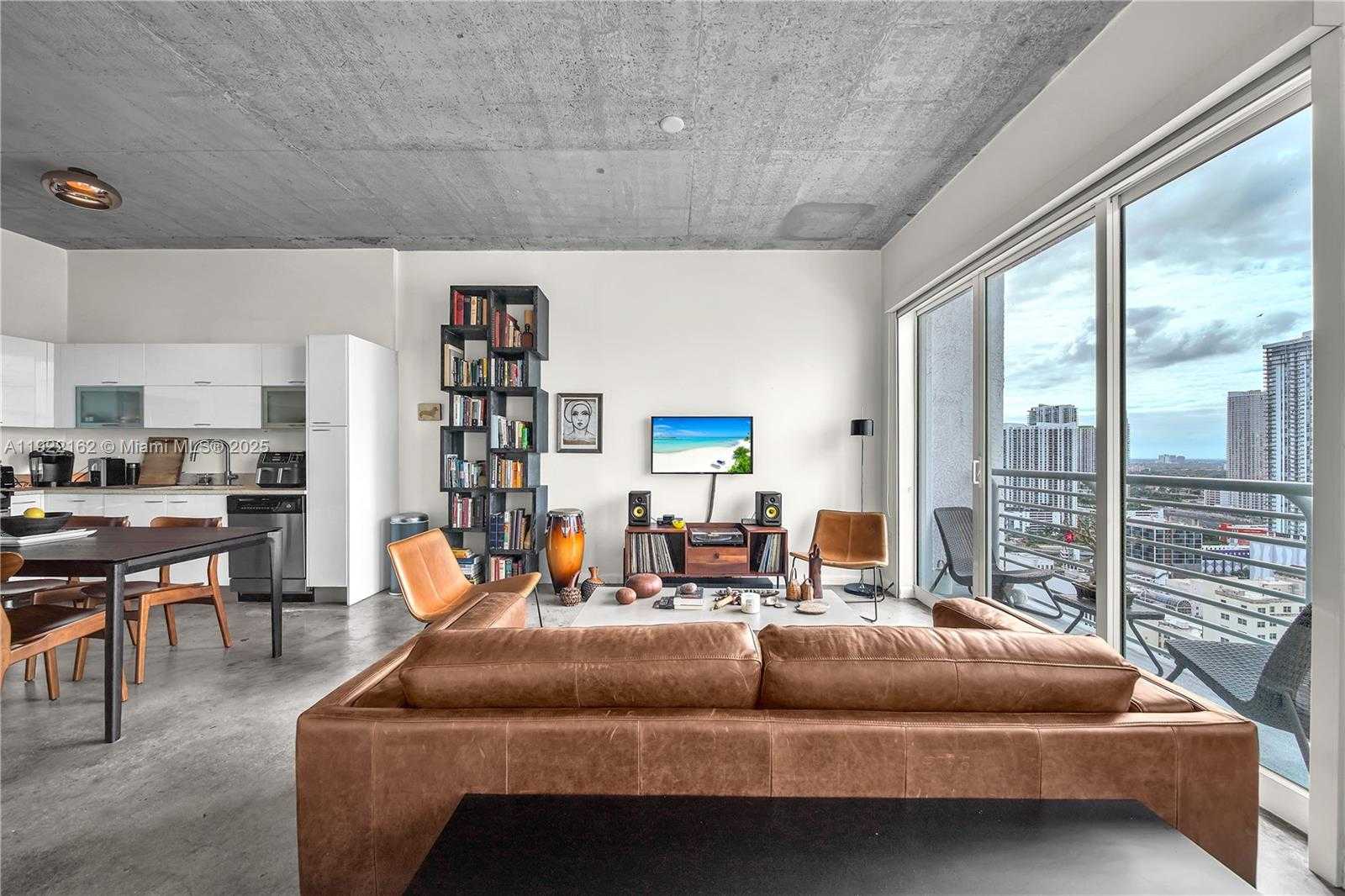 Small Image of 133 NORTH EAST 2ND AVE #2917, Miami Number 4