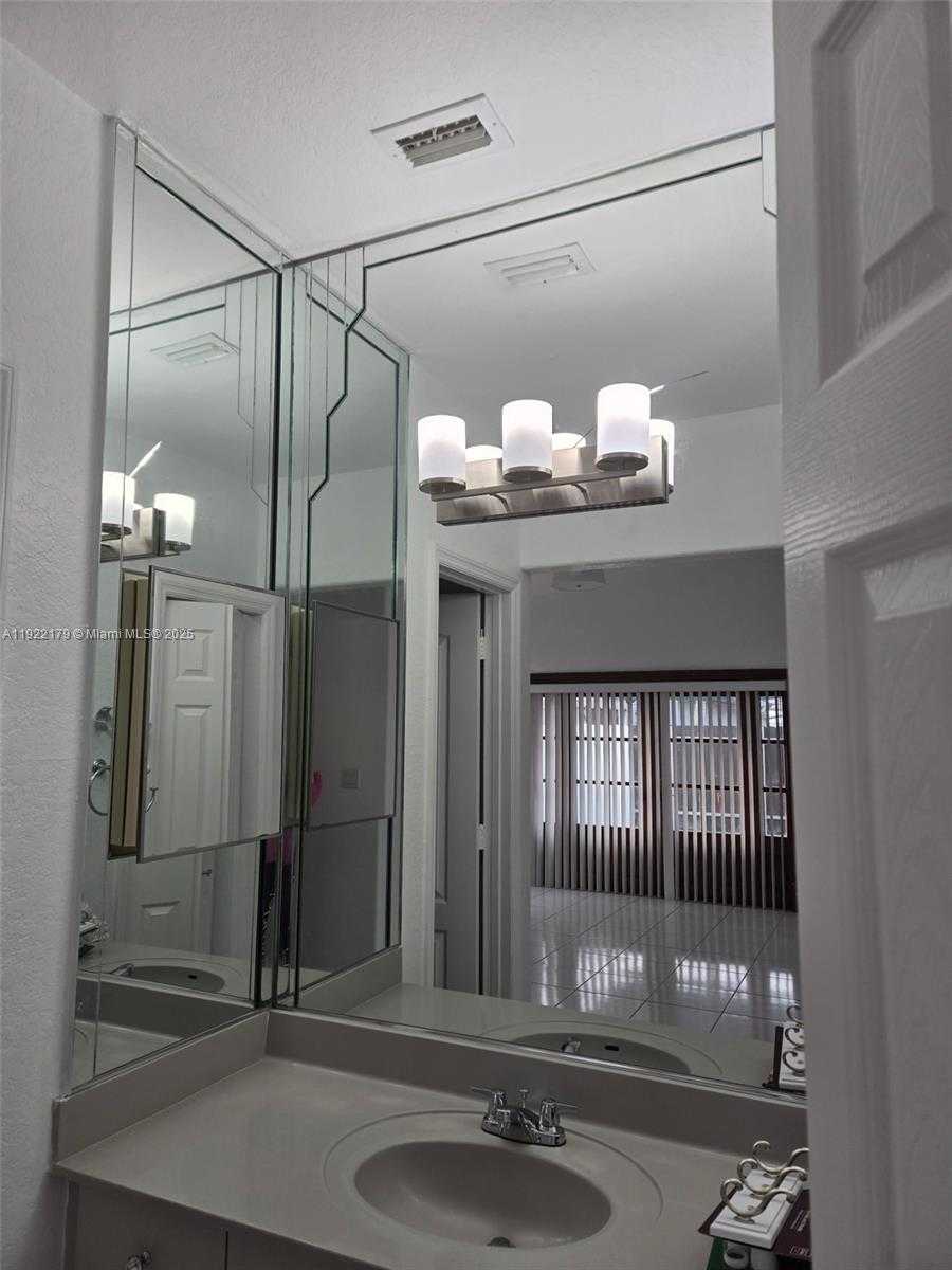 Small Image of 8740 NORTH WEST 142ND ST, Miami Lakes Number 9