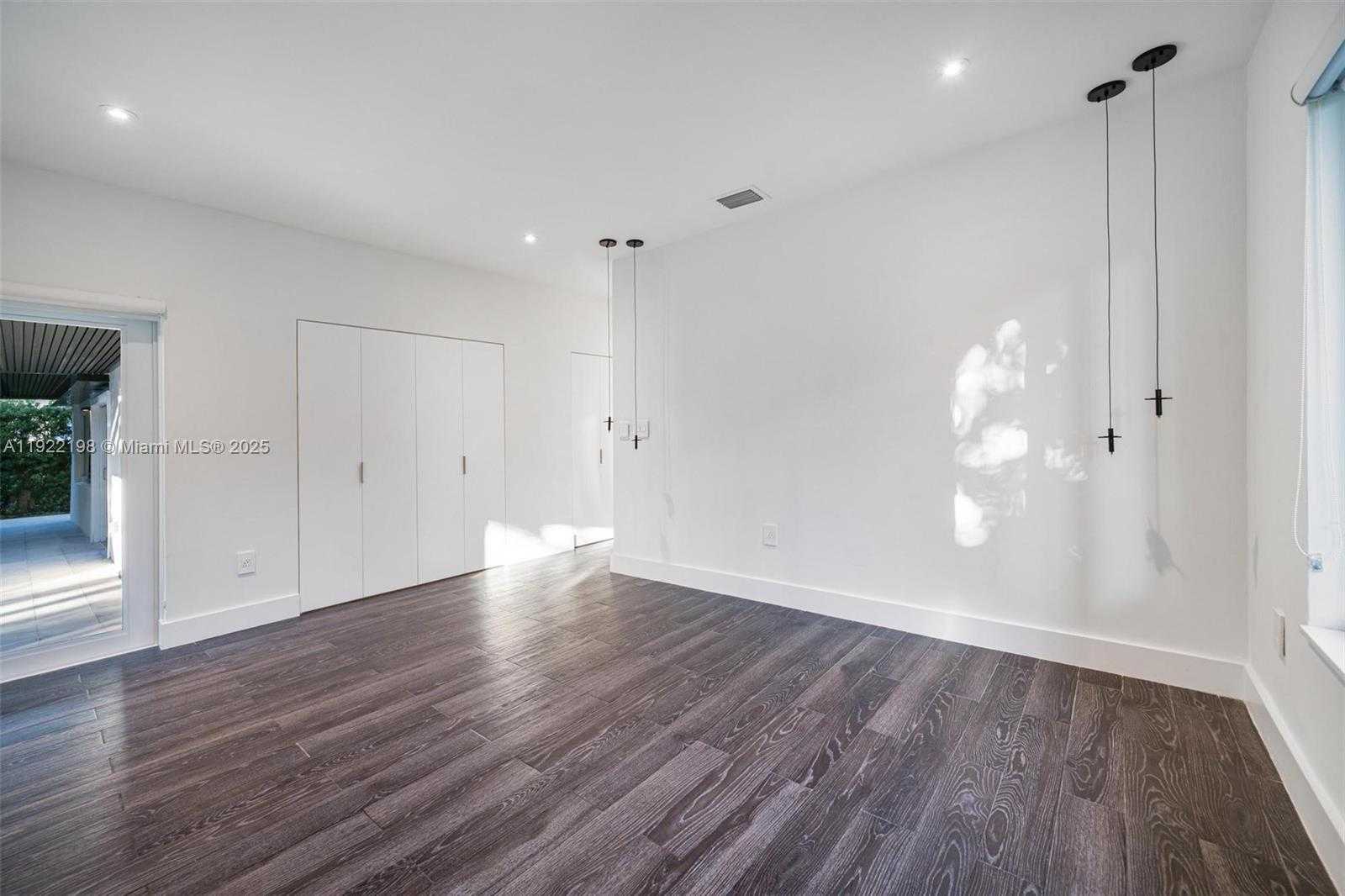 Small Image of 10618 NORTH EAST 11TH CT, Miami Shores Number 29