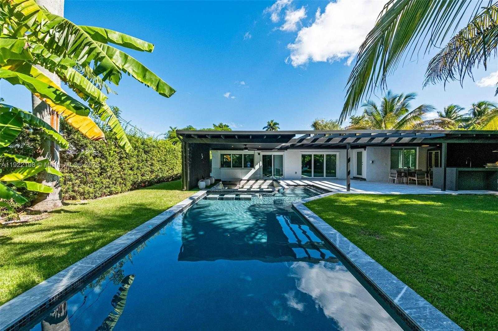 Small Image of 10618 NORTH EAST 11TH CT, Miami Shores Number 40