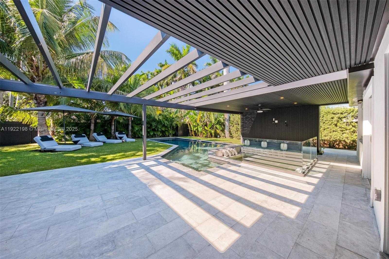 Small Image of 10618 NORTH EAST 11TH CT, Miami Shores Number 41