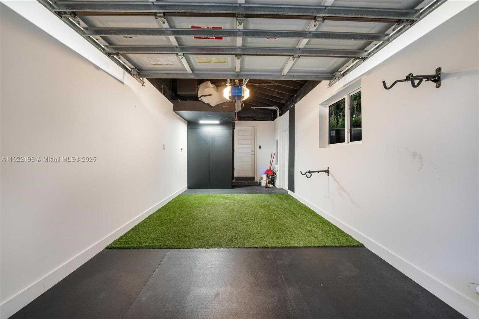 Small Image of 10618 NORTH EAST 11TH CT, Miami Shores Number 52