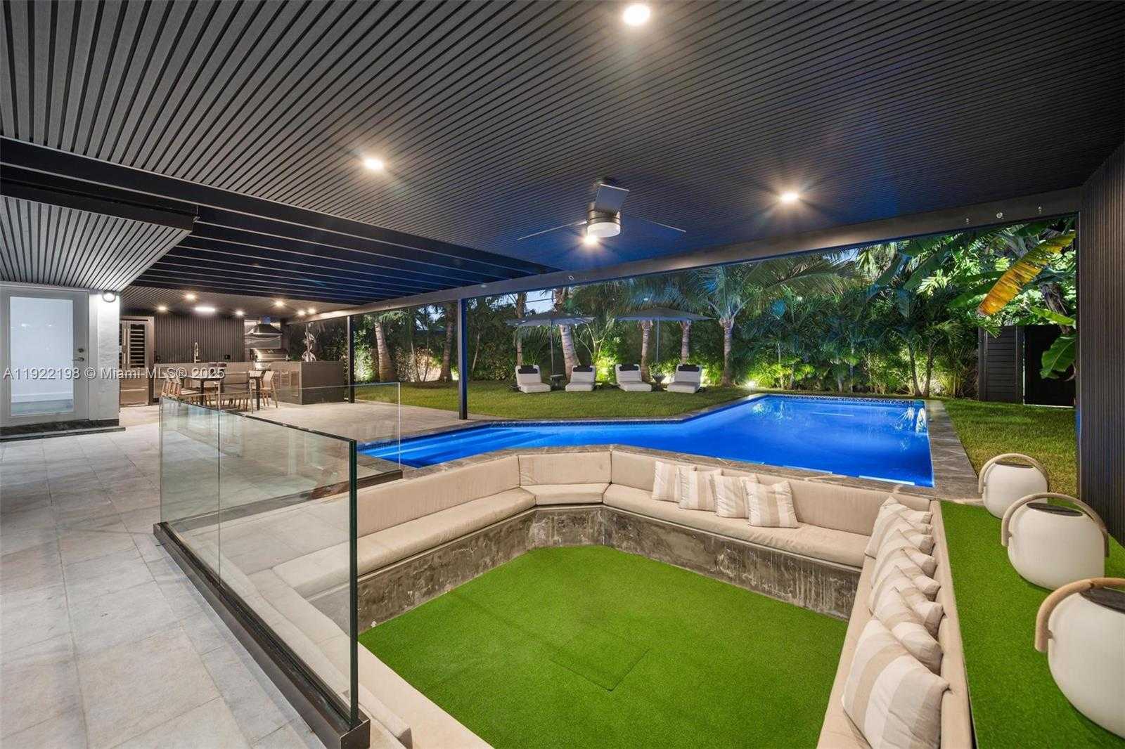 Small Image of 10618 NORTH EAST 11TH CT, Miami Shores Number 55