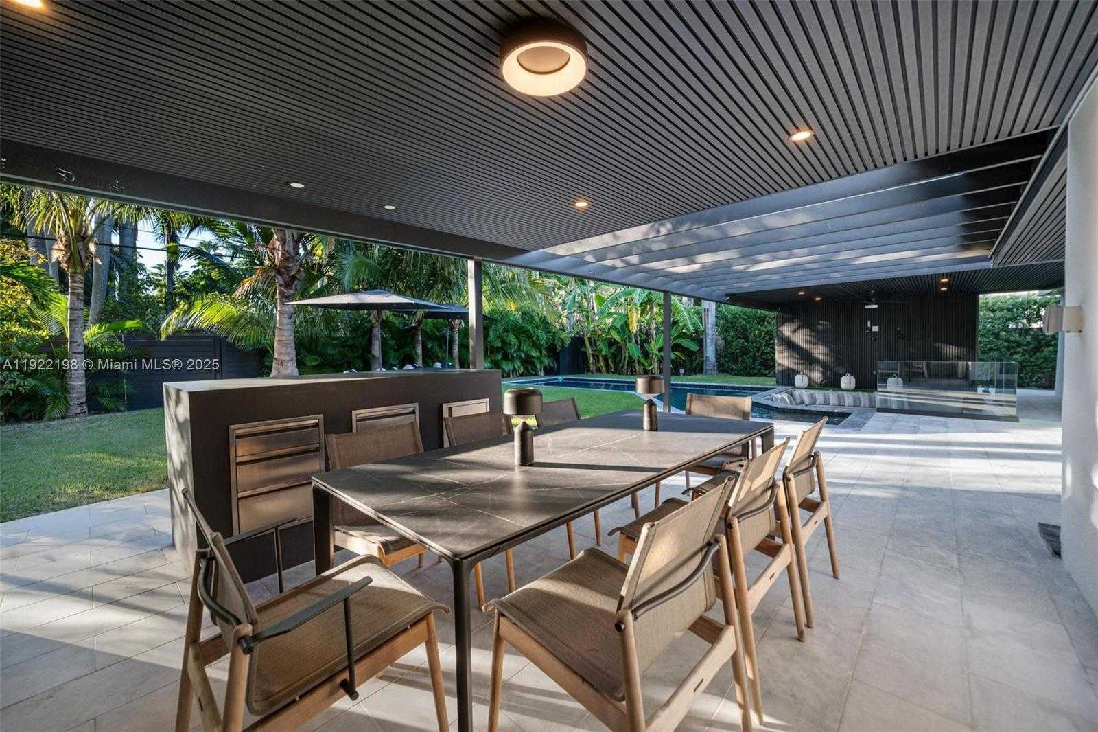 Small Image of 10618 NORTH EAST 11TH CT, Miami Shores Number 6