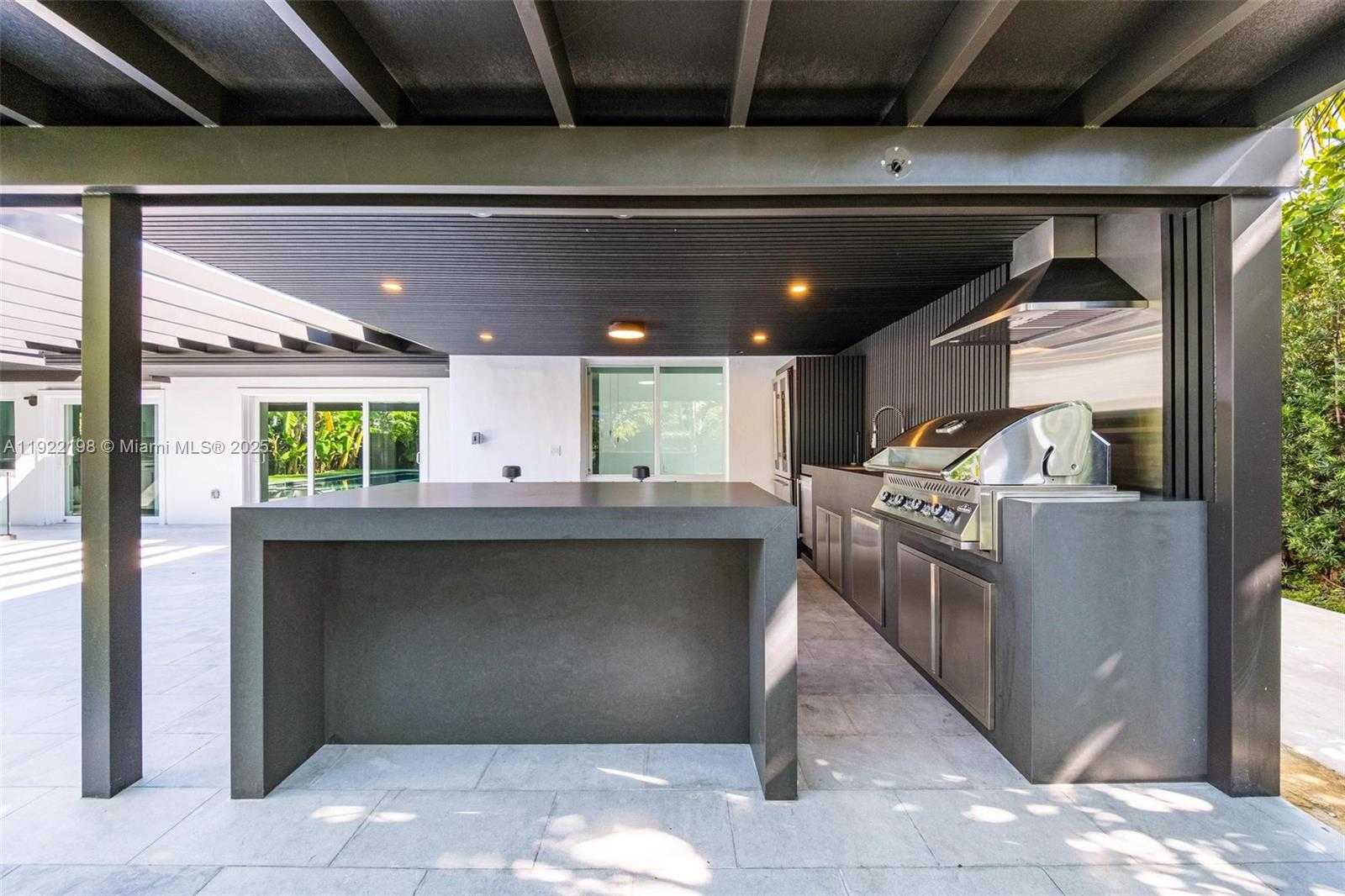 Small Image of 10618 NORTH EAST 11TH CT, Miami Shores Number 8