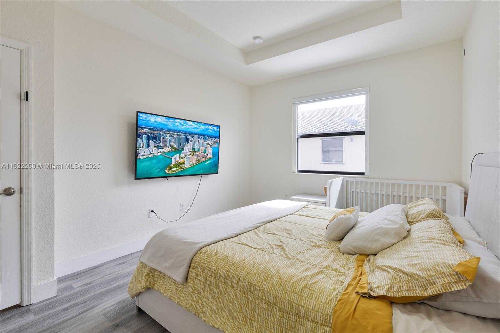 Small Image of 15070 SOUTH WEST 119TH LN, Miami Number 11