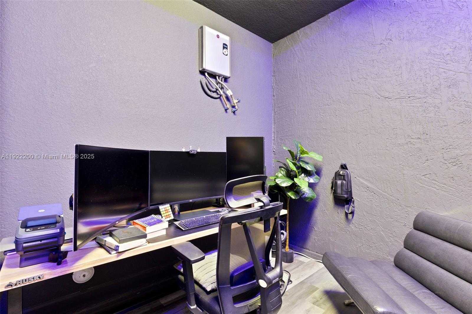 Small Image of 15070 SOUTH WEST 119TH LN, Miami Number 13