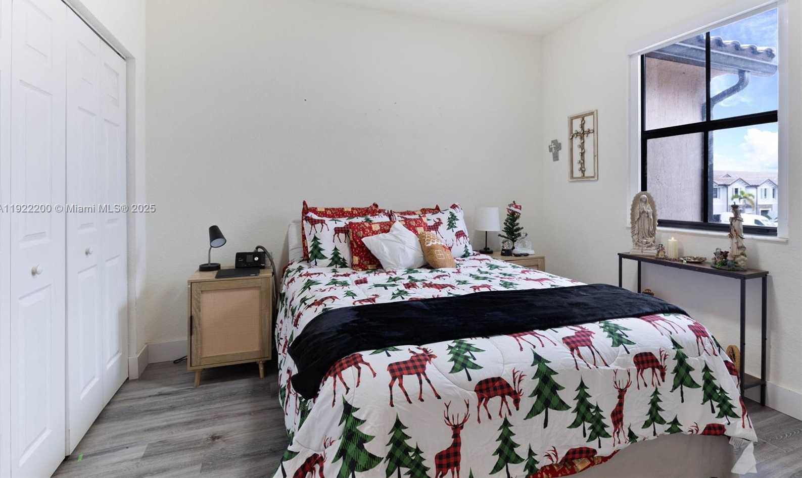 Small Image of 15070 SOUTH WEST 119TH LN, Miami Number 21