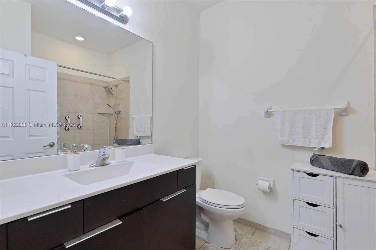 Small Image of 15070 SOUTH WEST 119TH LN, Miami Number 24