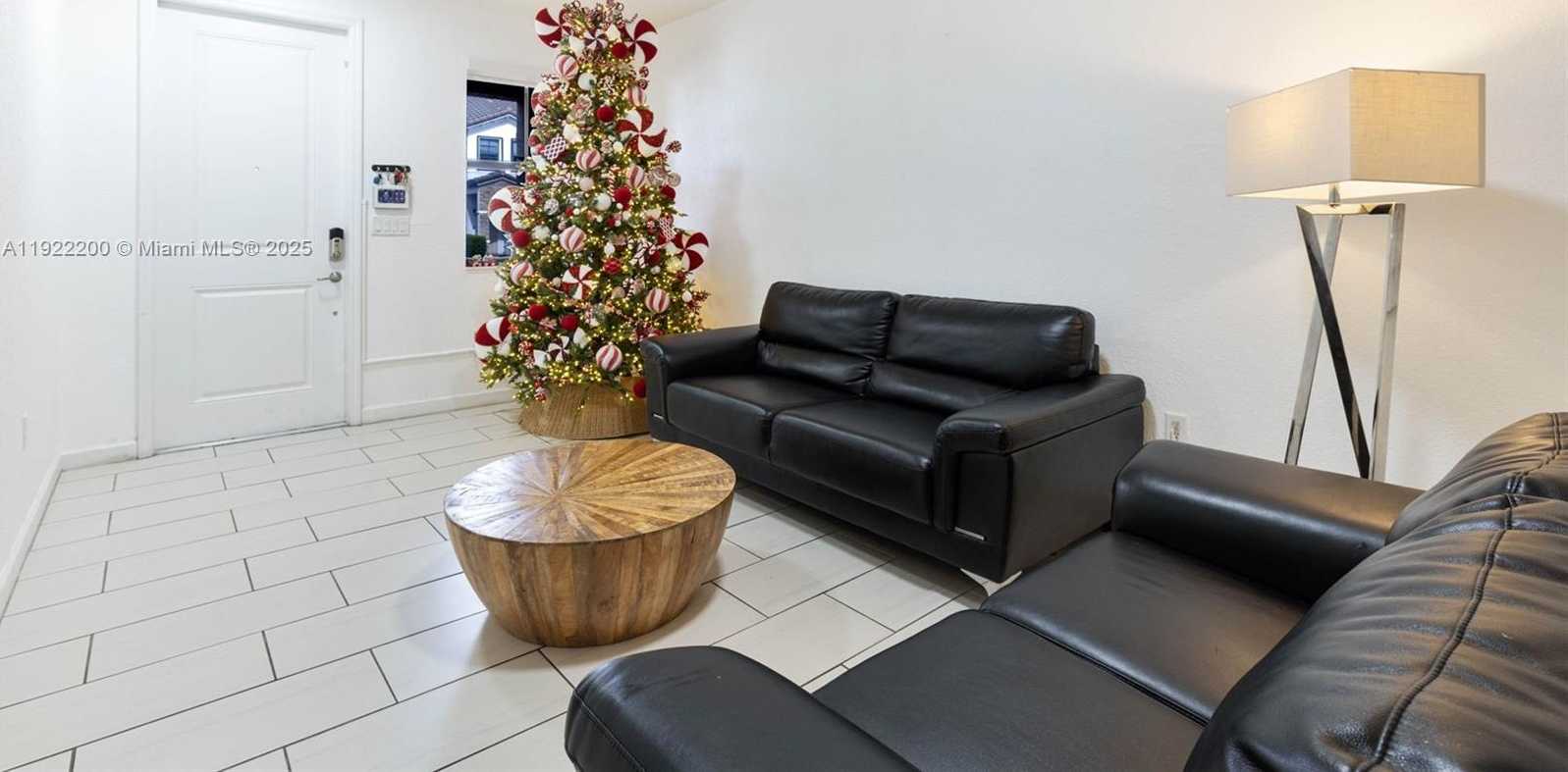 Small Image of 15070 SOUTH WEST 119TH LN, Miami Number 5