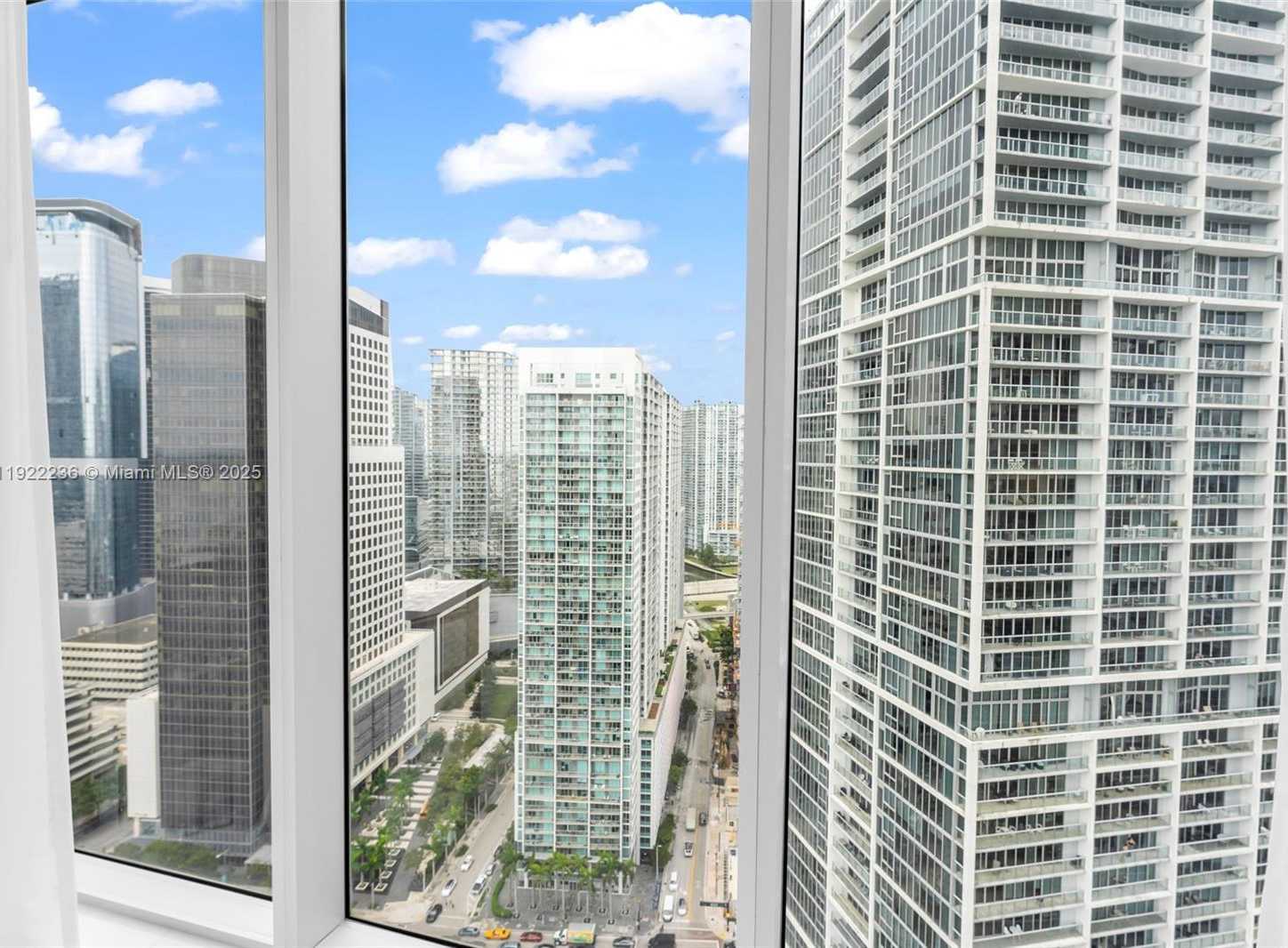 Small Image of 495 BRICKELL AVE #3511, Miami Number 18