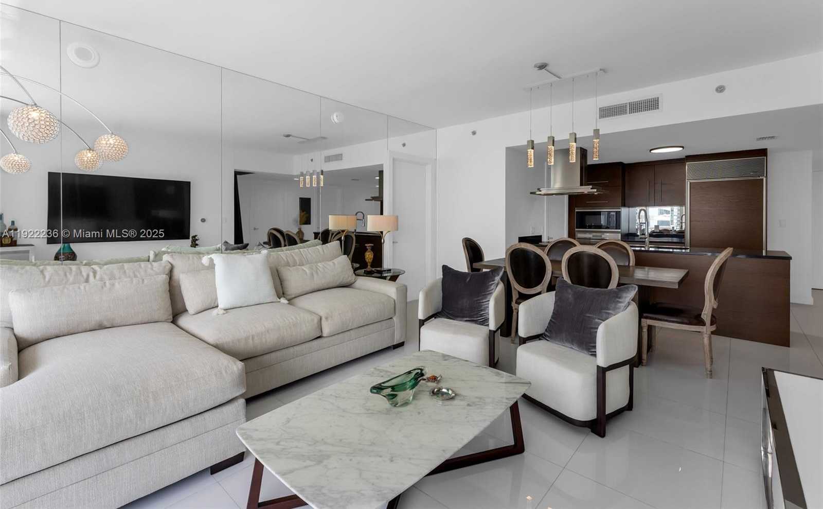 Small Image of 495 BRICKELL AVE #3511, Miami Number 8