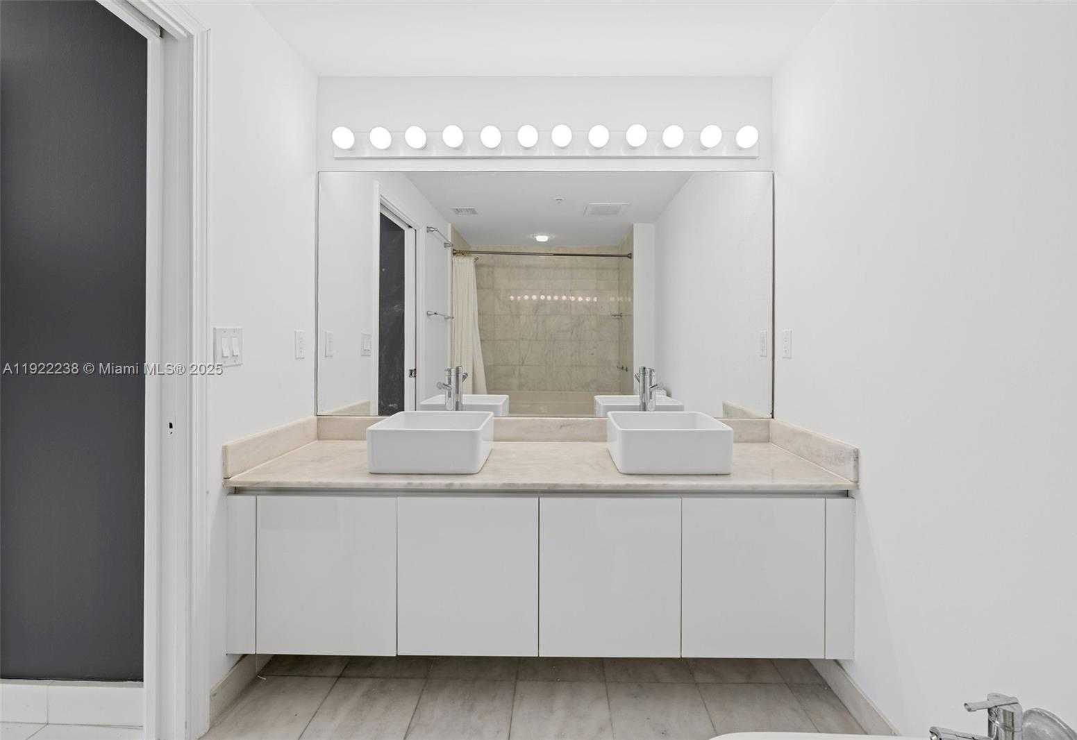 Small Image of 601 NORTH EAST 36TH ST #1511, Miami Number 15