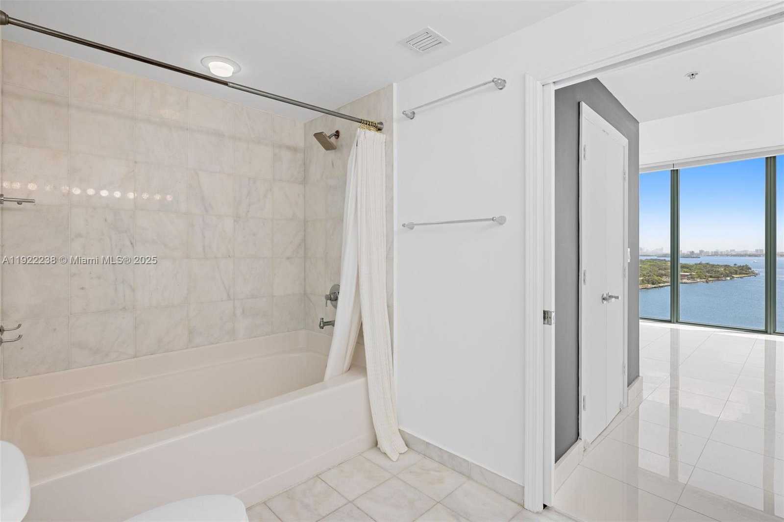 Small Image of 601 NORTH EAST 36TH ST #1511, Miami Number 17