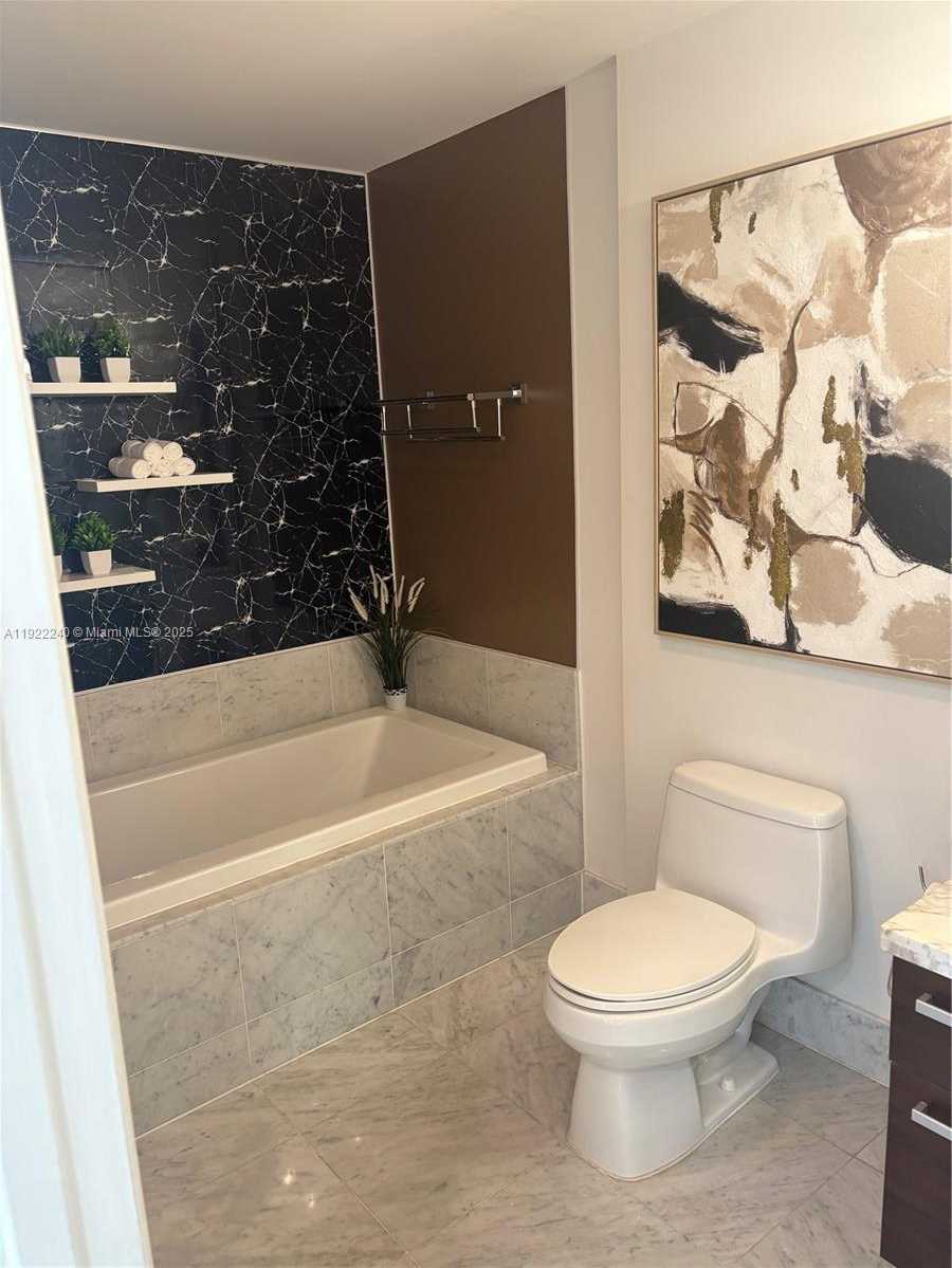 Imagen de Pequeño Objeto