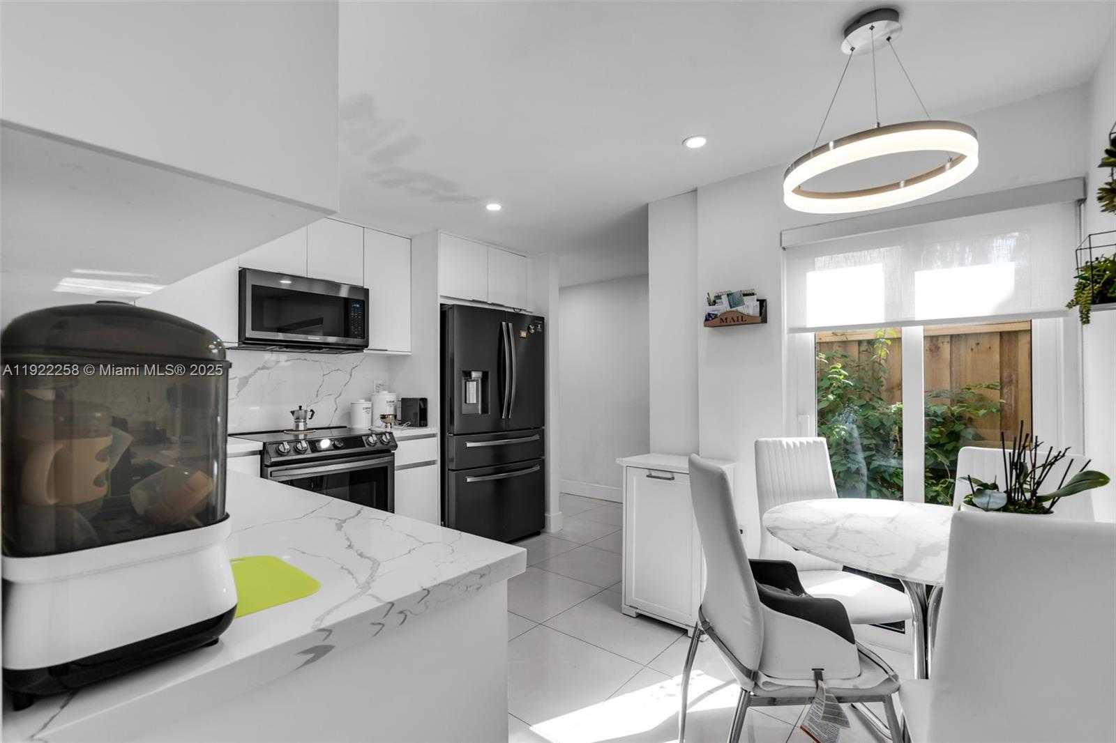 Small Image of 15452 SOUTH WEST 50TH TER, Miami Number 13