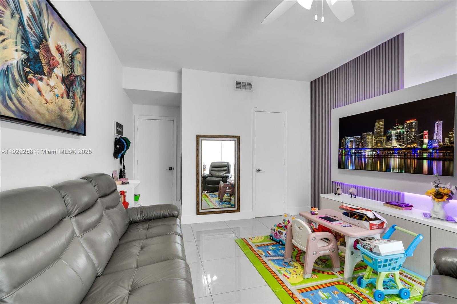 Small Image of 15452 SOUTH WEST 50TH TER, Miami Number 17