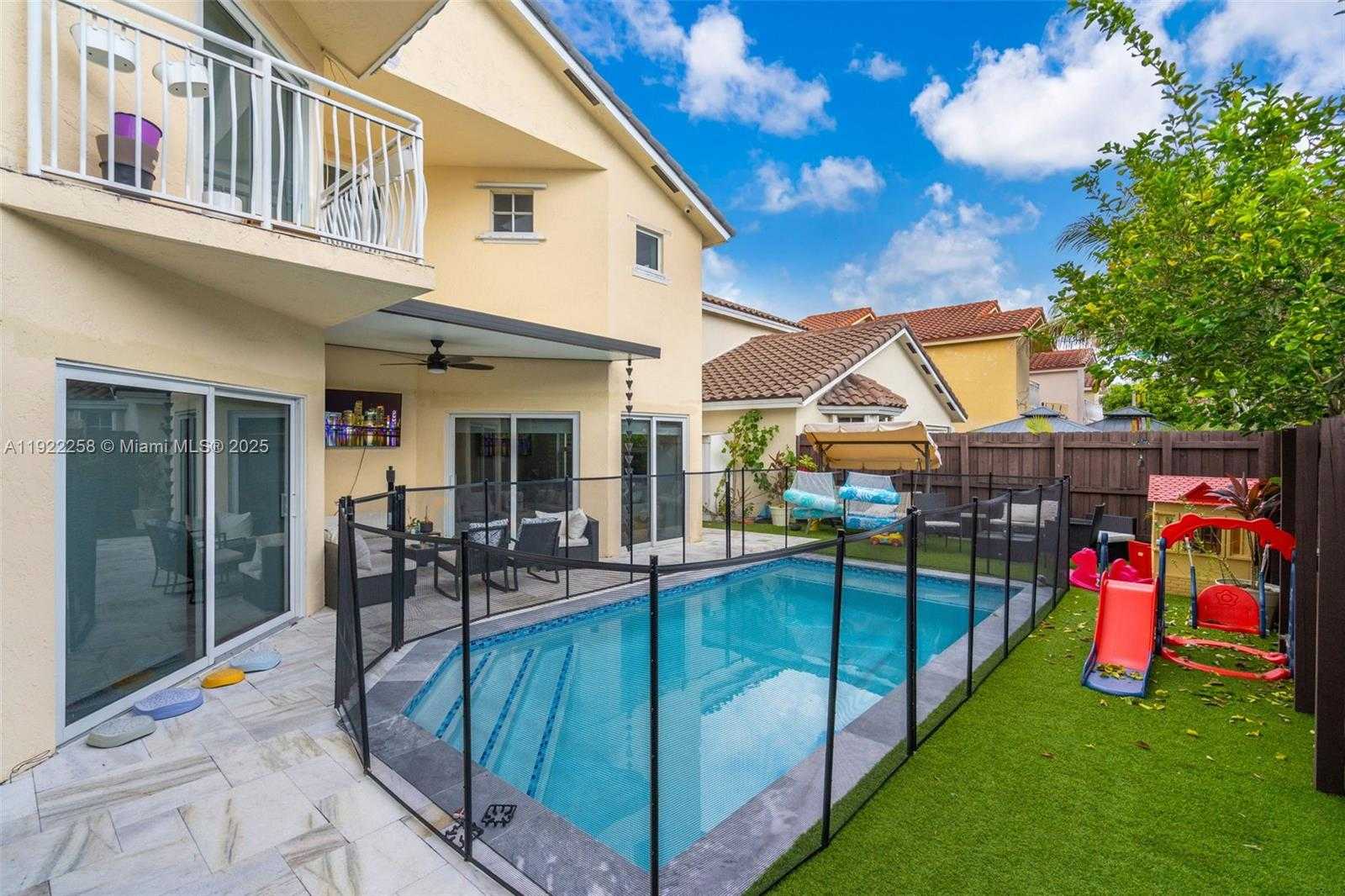 Small Image of 15452 SOUTH WEST 50TH TER, Miami Number 29