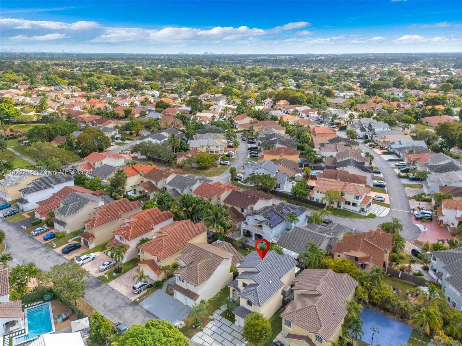 Small Image of 15452 SOUTH WEST 50TH TER, Miami Number 40