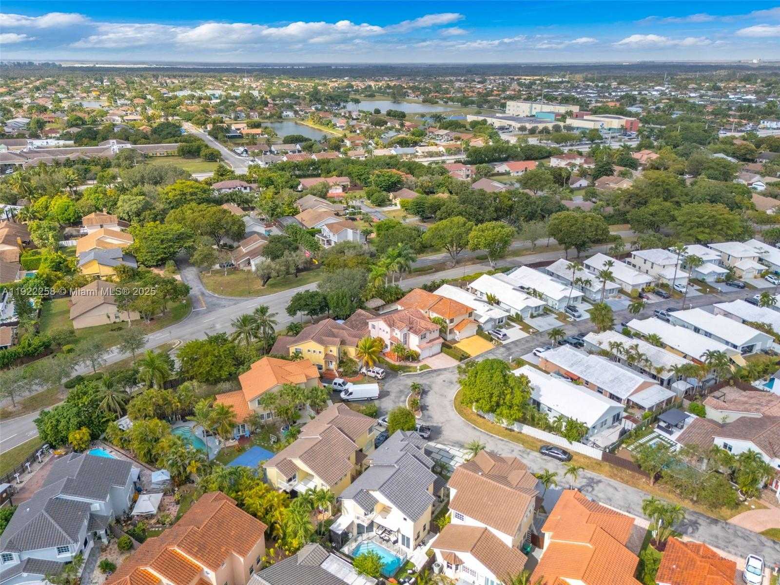 Small Image of 15452 SOUTH WEST 50TH TER, Miami Number 45