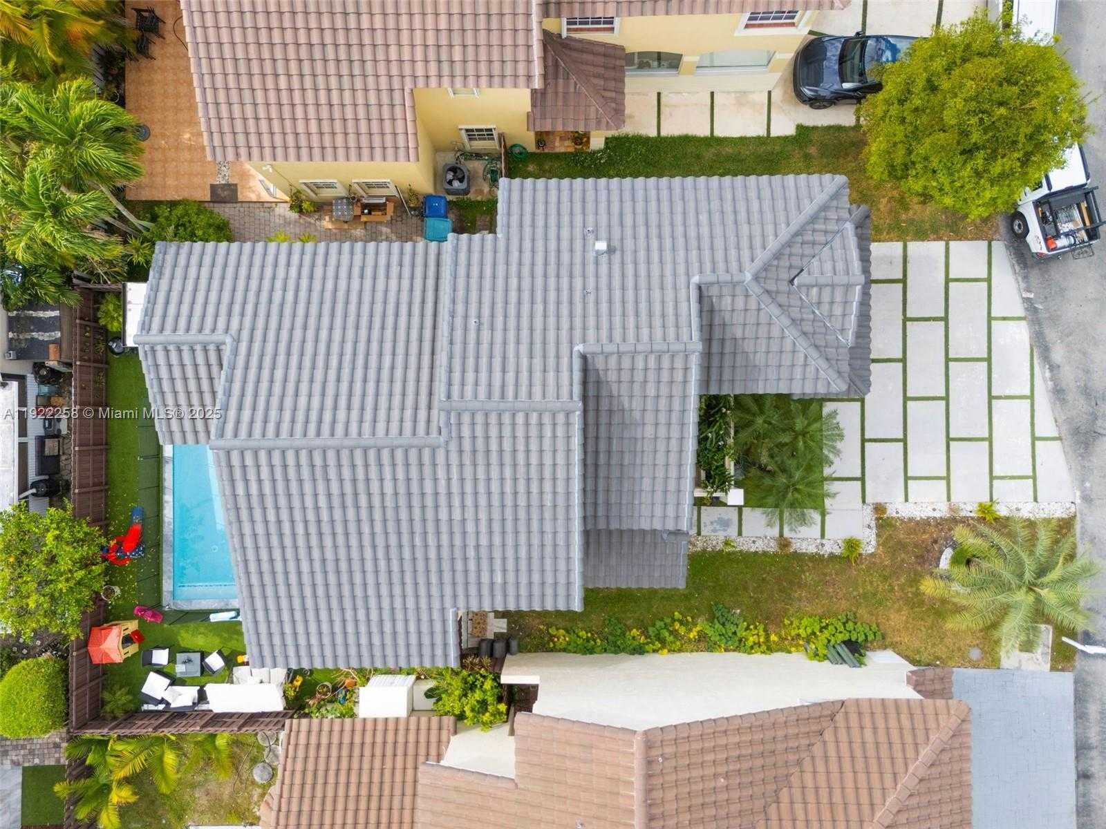 Small Image of 15452 SOUTH WEST 50TH TER, Miami Number 49