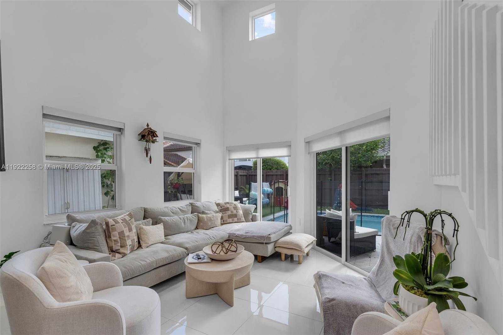 Small Image of 15452 SOUTH WEST 50TH TER, Miami Number 6