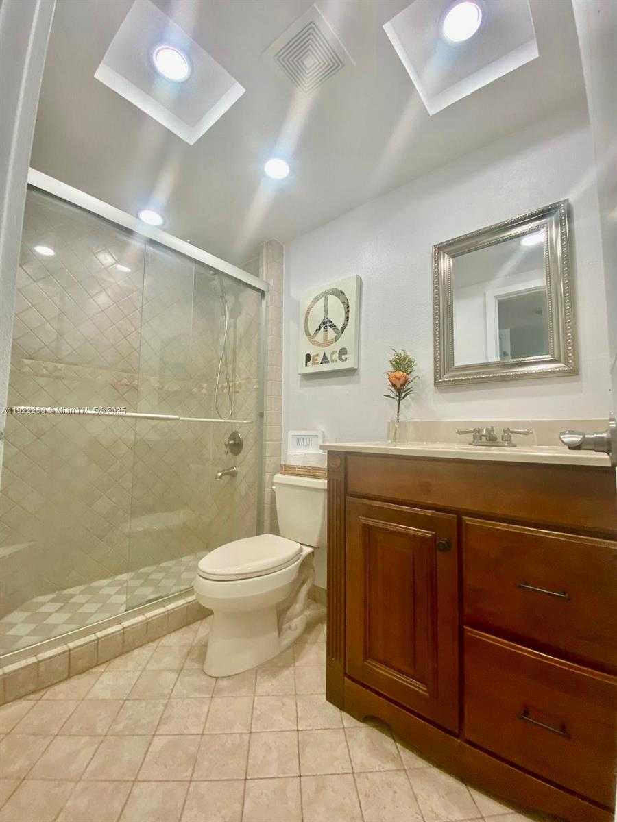 Small Image of 2841 NORTH EAST 163RD ST #1008, North Miami Beach Number 14