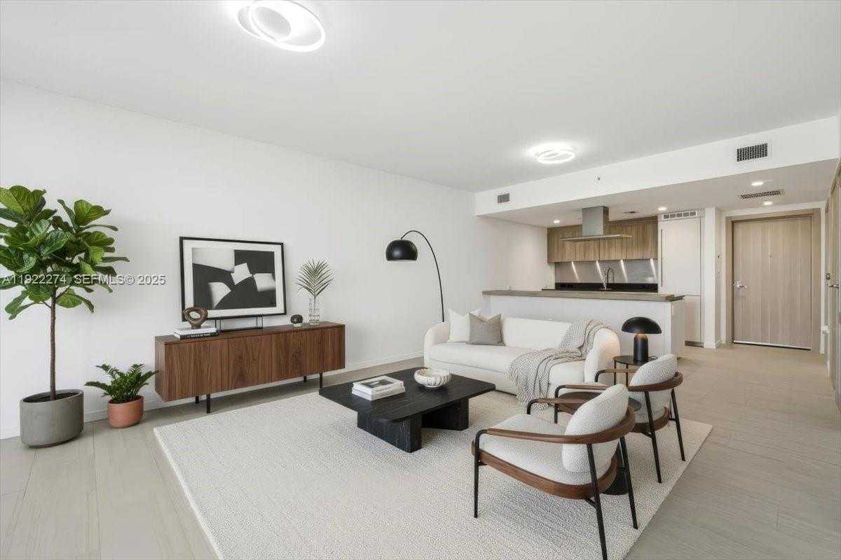 Small Image of 1000 BRICKELL PLZ #3211, Miami Number 10